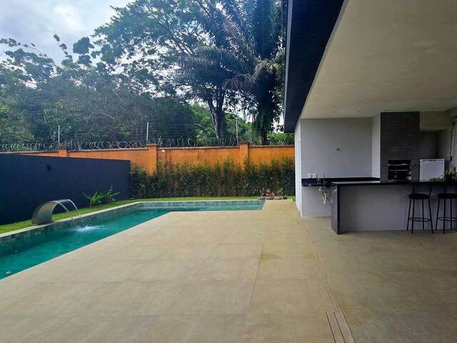 Casa para Venda em Camaçari - 4